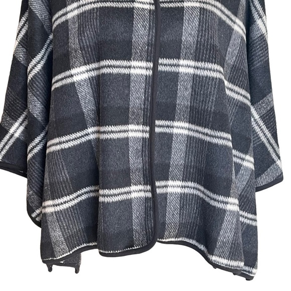 Cherokee Plaid Checkered Wool Blend Shawl Collar Poncho Girls XL 14-16 Women’s S - Picture 3 of 8